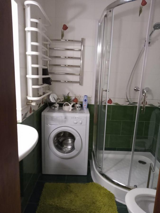 Cozy Apartment On Yevreiska Street オデッサ エクステリア 写真